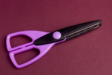 Scissors for decorative works