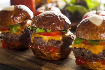 Homemade Cheeseburger Sliders with Lettuce