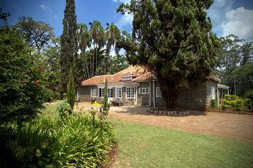 Beautiful house in Kenya - obrazy, fototapety, plakaty