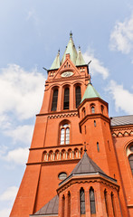 Fototapeta na wymiar Dzwonnica kościoła św Katarzyny (1897) w Toruniu