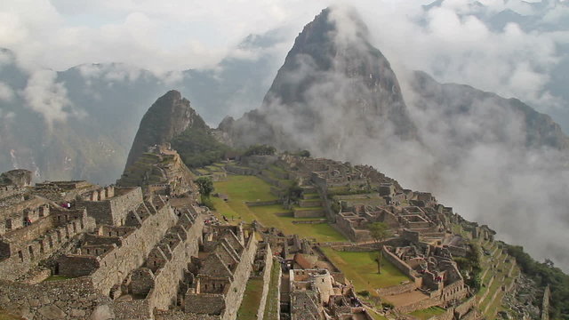 Timelapse video of Machu Picchu