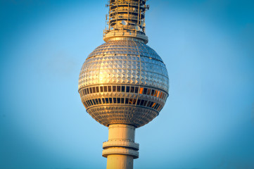Berliner Fernsehturm - obrazy, fototapety, plakaty