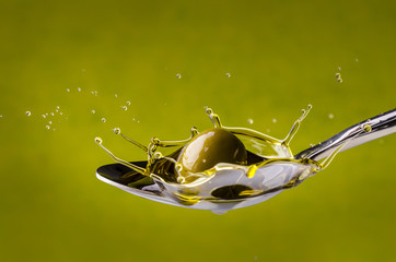 olio di oliva splash
