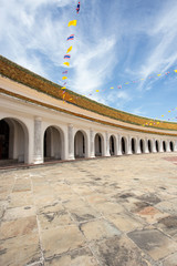 gold buddha temple in Thailand