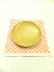 ランチシートの上の木皿