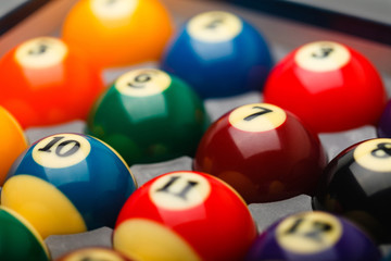 Billiard balls in box
