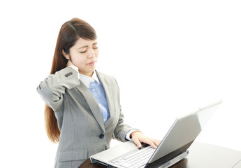 肩痛を訴える女性