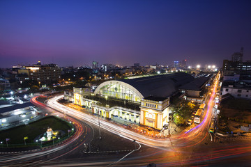 Fototapeta na wymiar Dworzec kolejowy w Bangkoku