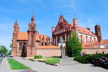 Fototapeta na wymiar St. Anne's and Bernardinu Church in Vilnius city