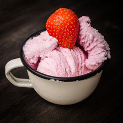 Strawberry ice cream