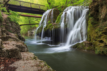 Obraz premium Bigar Cascade Falls in Beusnita Gorges National Park, Romania