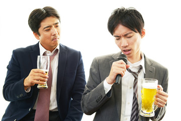 酔っぱらったビジネスマン