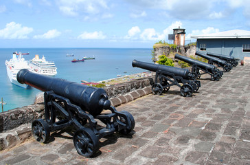 Cannons in St George's Fort Grenada - obrazy, fototapety, plakaty
