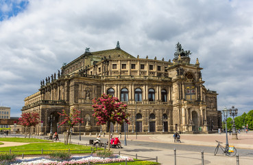 Obraz premium Semperoper, an opera house in Dresden, Saxony
