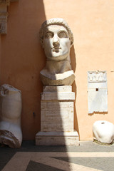 Rome - Statue de l'empereur Constantin