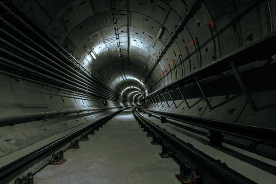 Underground tunnel for the subway © Sved Oliver