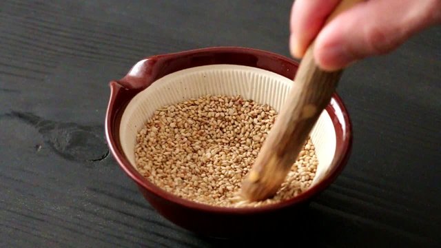 ごますり