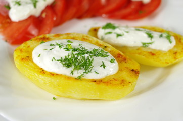 baked potato with cottage