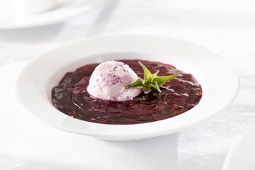ice cream with sauce