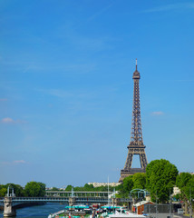 La Tour Eiffel à Paris en France