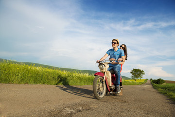 Obraz premium Para na motocyklu