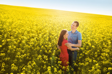 Fototapeta premium Couple in love in field