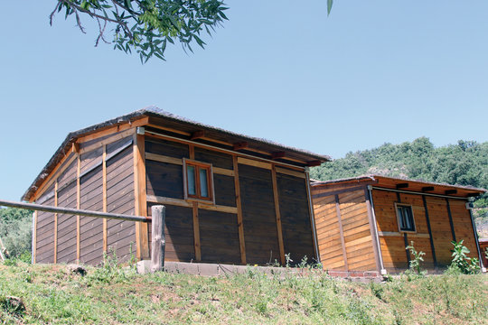 Caba&ntilde;a de campamento, Aldea Juglar, Barrado, Espa&ntilde;a