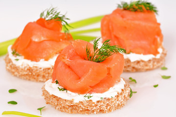 Sandwich with smoked salmon