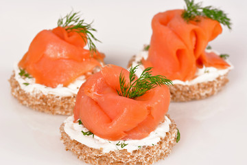 Sandwich with smoked salmon