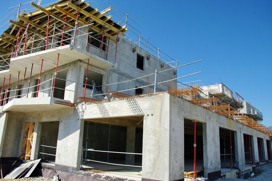 chantier-immeuble en construction