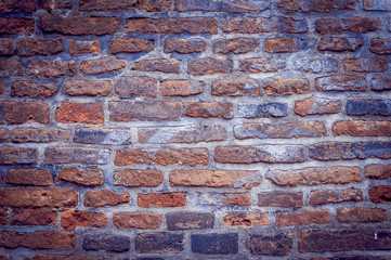 Mur en briquettes de couleur