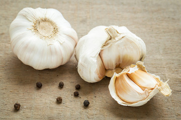 Garlic and black peppercorn