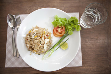 Khao phat pu, Fried rice with crabmeat