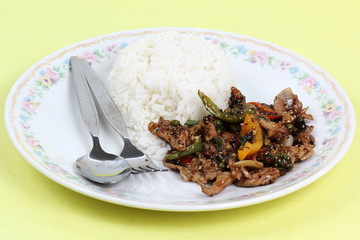 Stir fried beef with black hot pepper and steam rice
