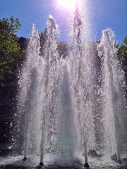 Springbrunnen mit Fontäne