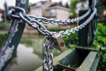 Closed lock on the chain