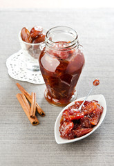 date chutney with cinnamon