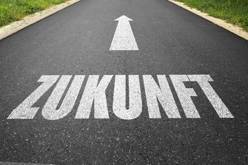 Stra&szlig;e mit dem Wort "Zukunft"