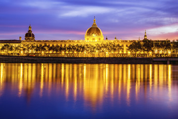 Fototapeta premium View of Lyon after sunset