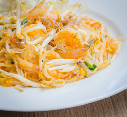 Pad thai