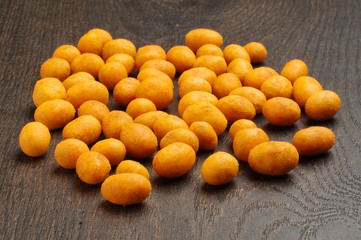 Hot chili roasted peanuts