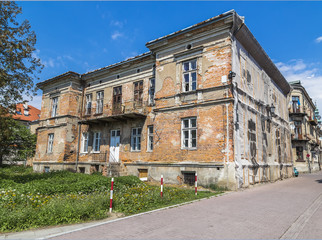 Facade of the old building is not restored