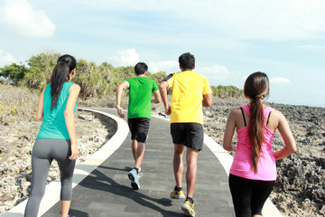 Obraz premium portrait of people running together