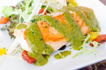 Grill salmon