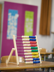 Abacus auf dem Schreibtisch,close-up