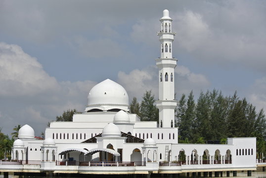Tengku Tengah Zaharah Mosque in Terengganu