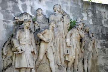 Statue of a group of people in Paris