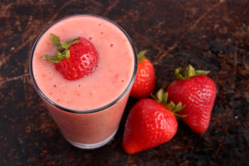 Strawberry smoothie - 65196125