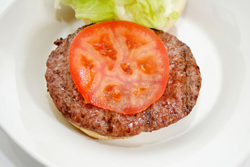 Fresh Grilled Burger with Sliced Tomato