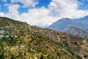 Fototapeta na wymiar small village in the Himalayas of India